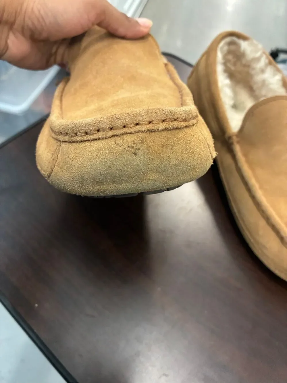 Ugg Mens Ascot slippers, chestnut suede men’s size 11